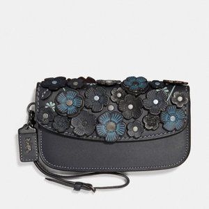 Coach 1941 Glovetanned Leather Tea Rose Clutch